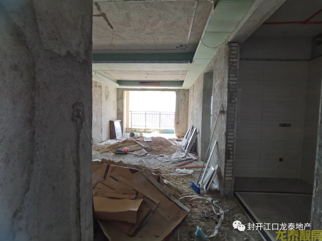 佰隆山河 电梯 无敌江景4房南向