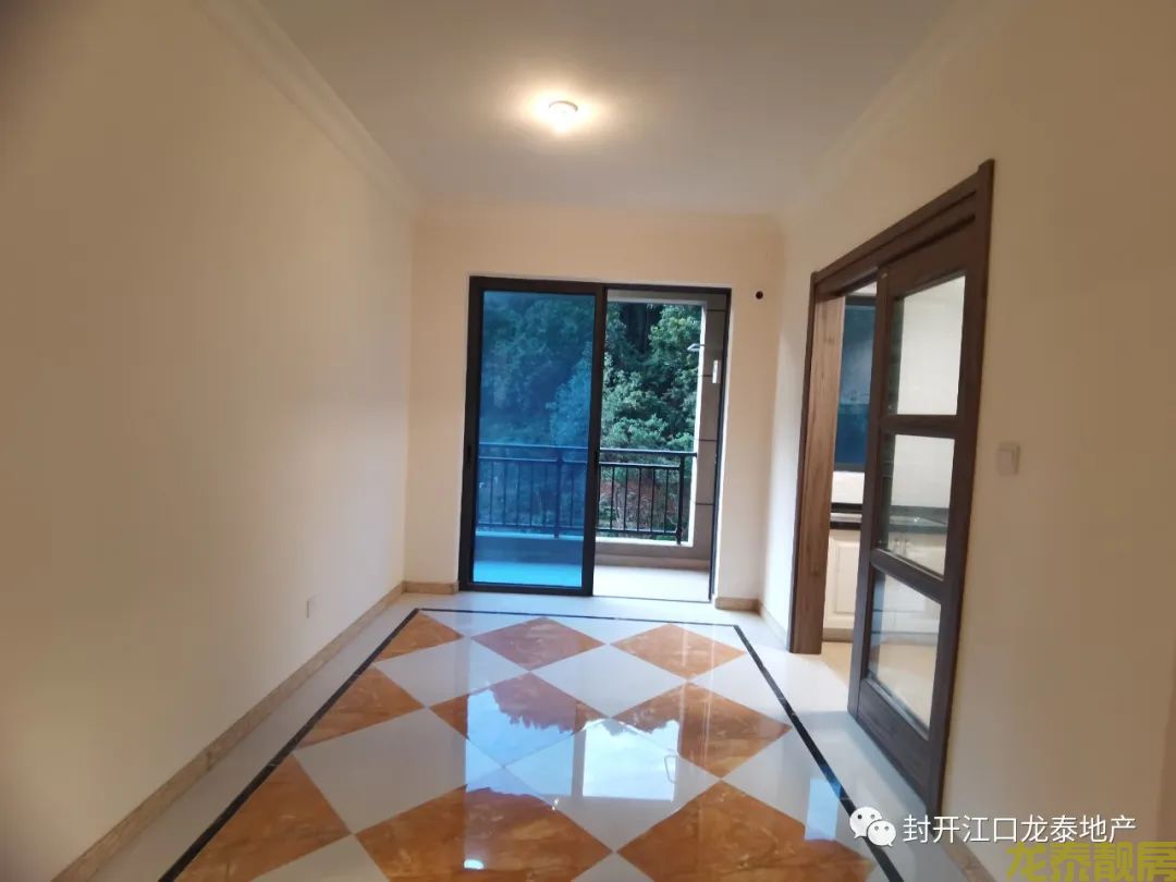 碧桂豪园4房户型全新装修未入住