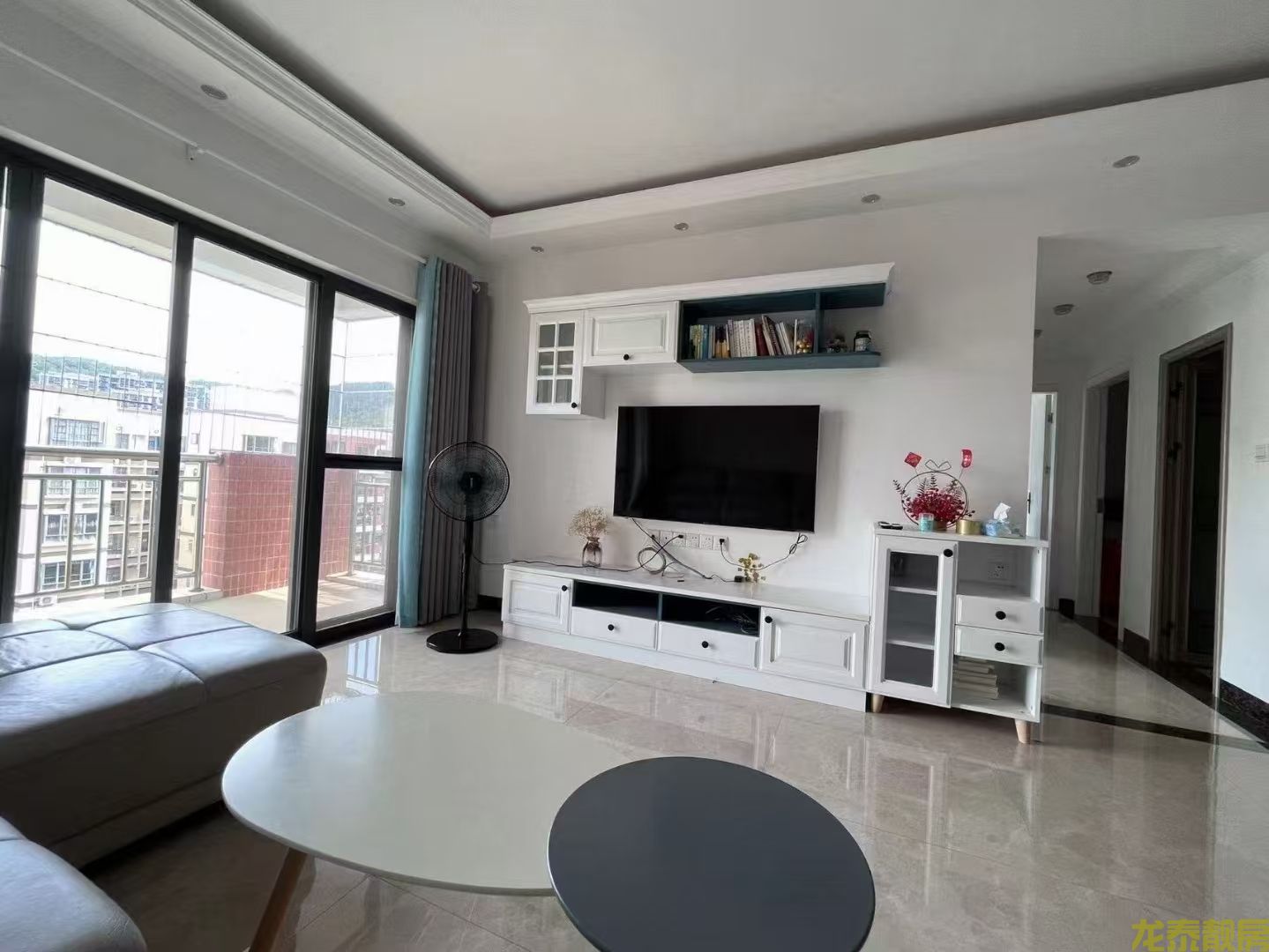 和富花园电梯高层精装三房