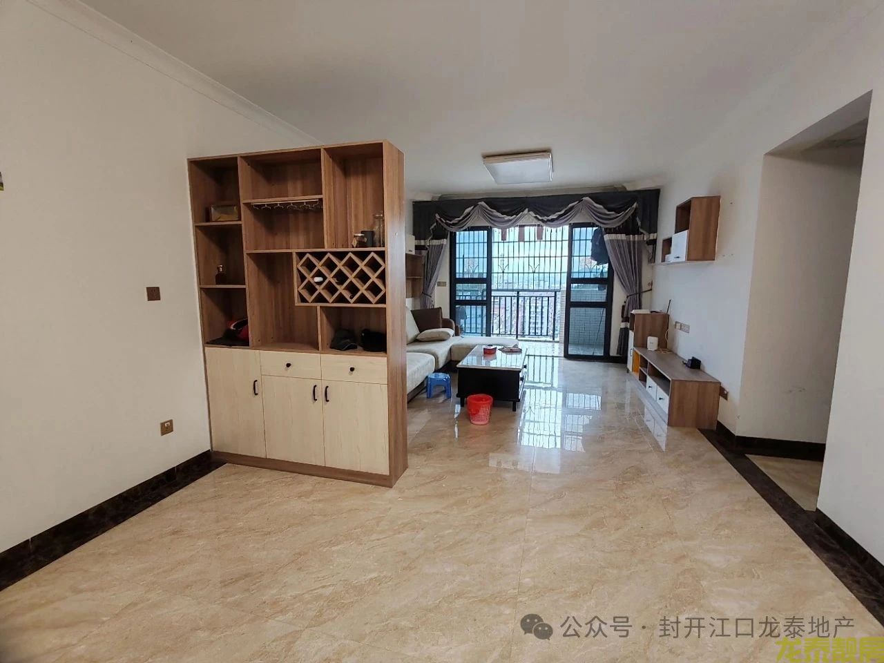 嘉皓园电梯靓层 118平精品三房 南向