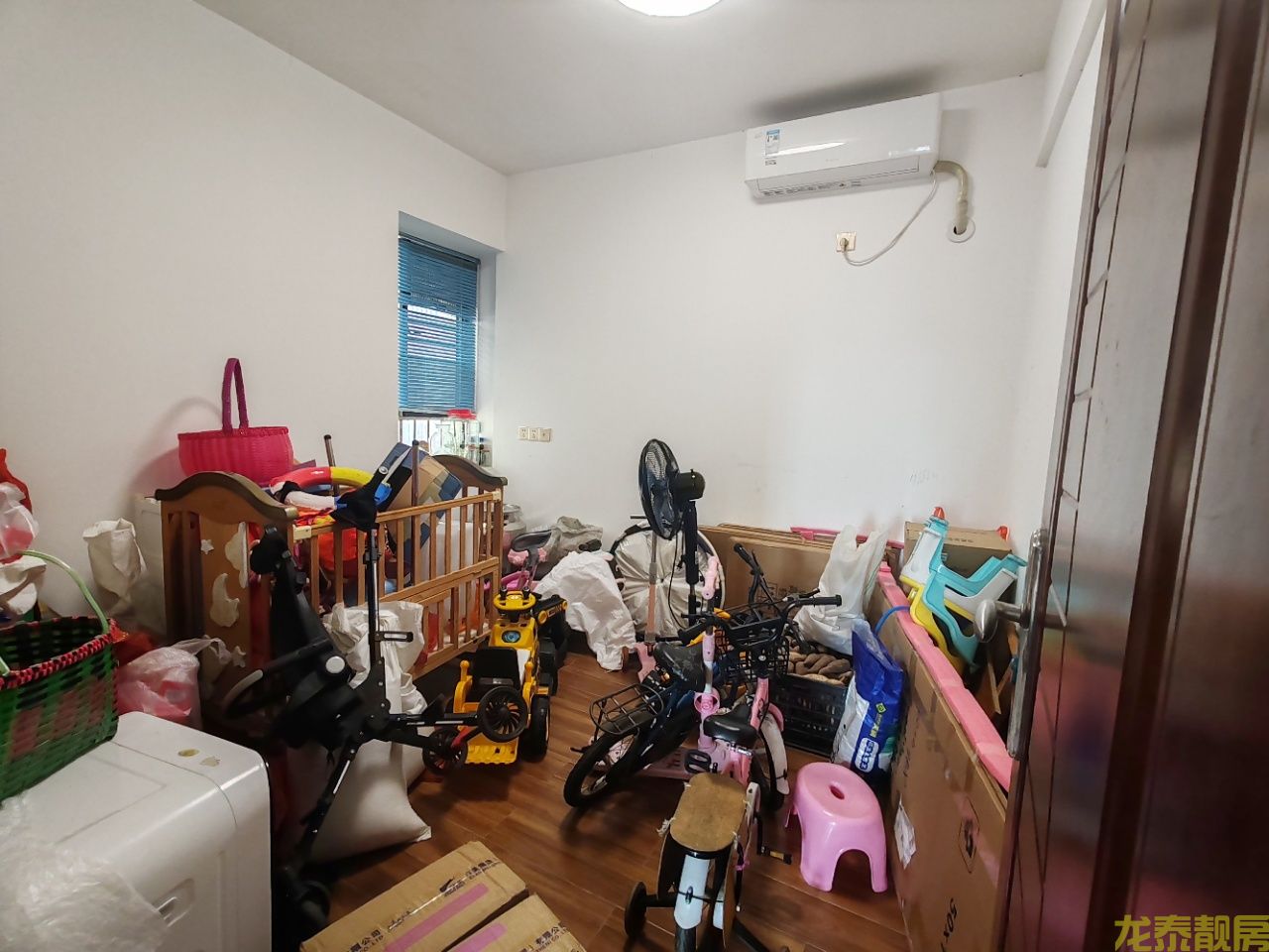 广信嘉园楼王单位！毛坯价买精装大三房！